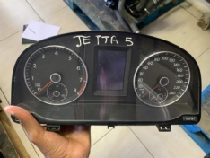 Jetta 5 clock and cluster