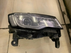 Jeep cherokee front light