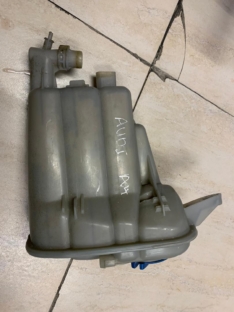 Audi A4 radiator bottle