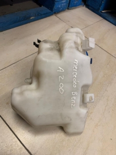 Mercedes Benz A200 radiator bottle