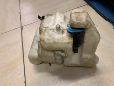 bmw 320i radiator bottle