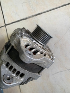 Nissan march alternator